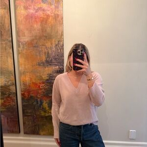 360 Cashmere V-Neck Sweater - Soft Pink
